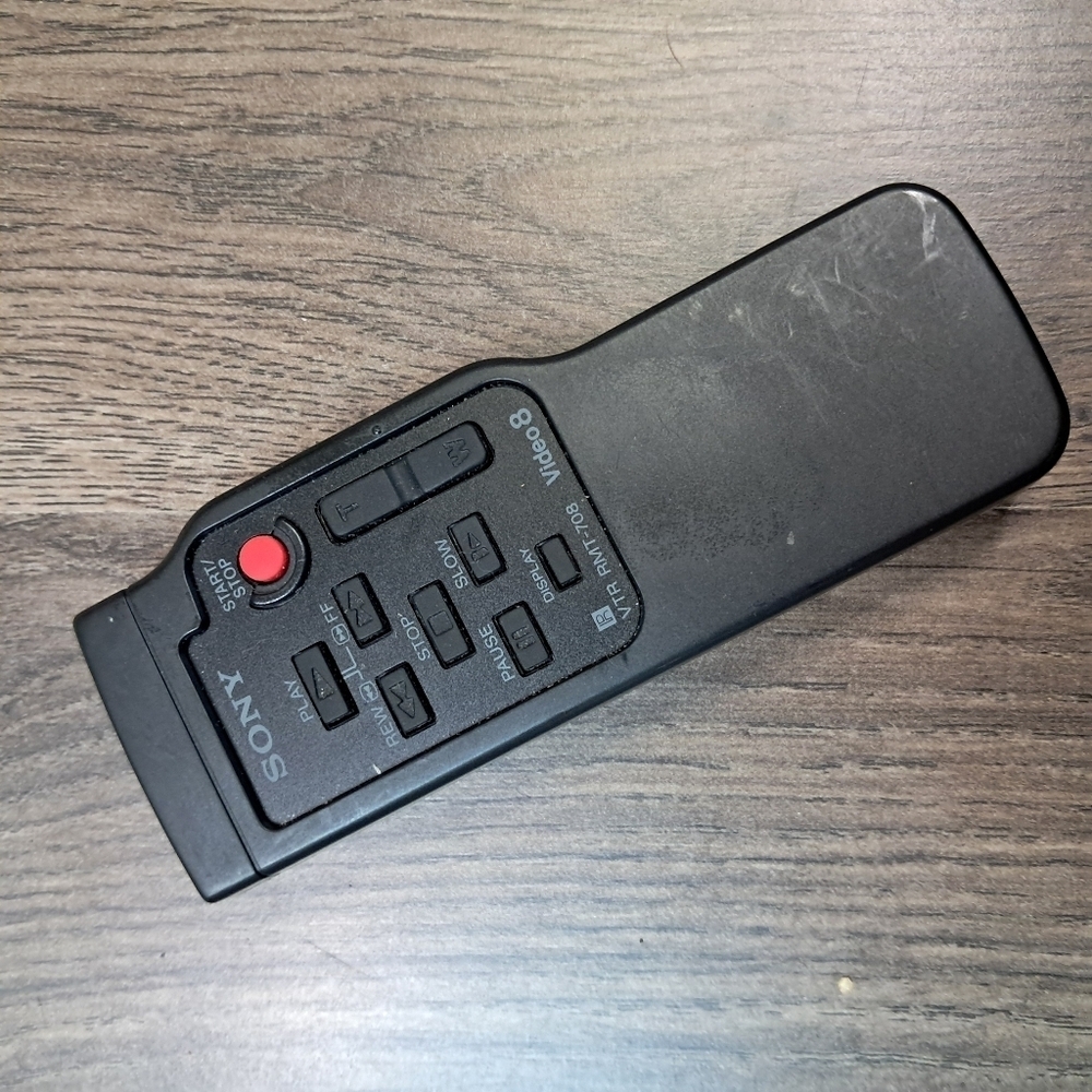 SONY RMT-713 Camcorder Remote CCDTTRV22 CCFTR64 CCTRV52 CDDTRV32 CDTRV12 B1